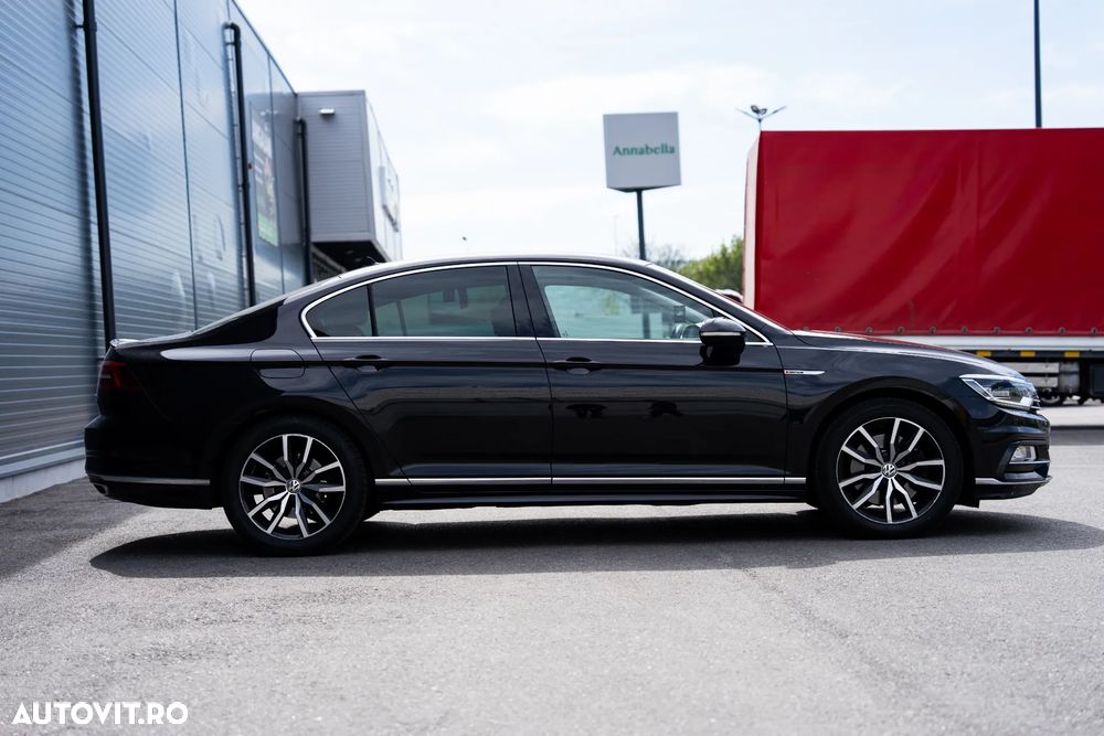 Volkswagen Passat 2.0 TDI DSG 4Motion Highline - 23