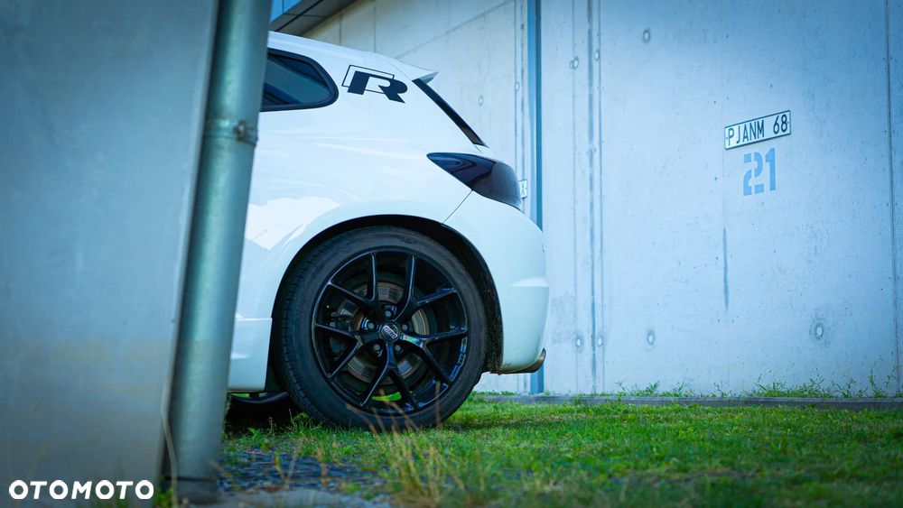 Volkswagen Scirocco - 10