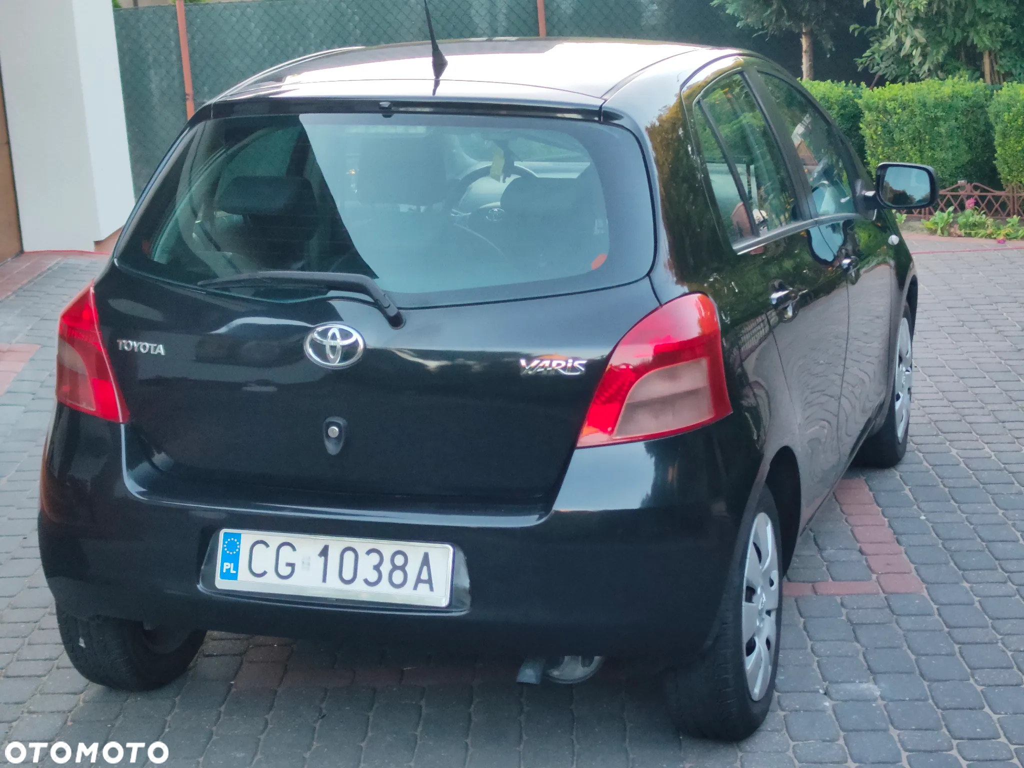 Toyota Yaris 1.3 Sol - 2