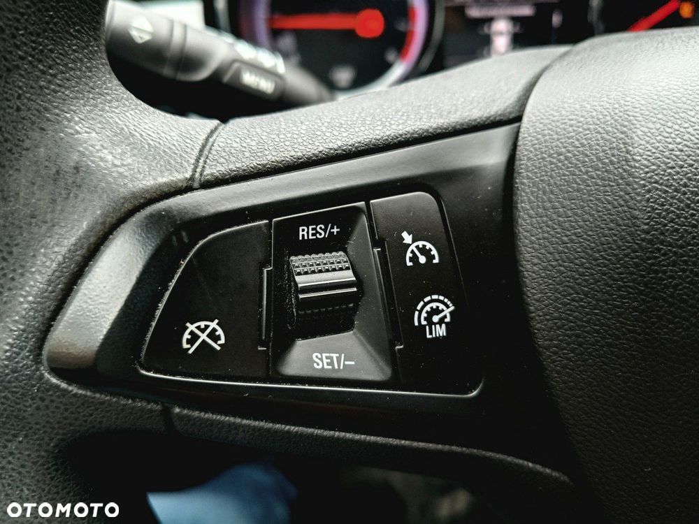 Opel Astra - 10