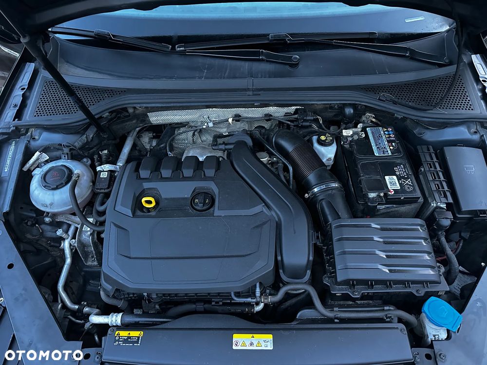 Volkswagen Passat - 17