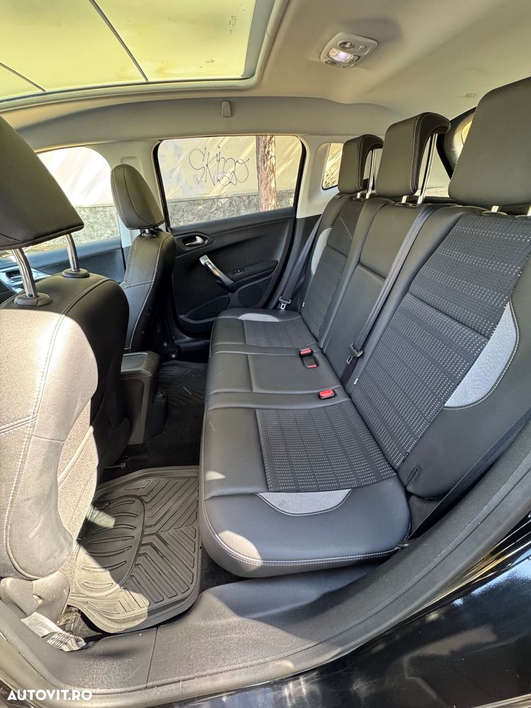 Peugeot 2008 1.6 VTi Allure - 11