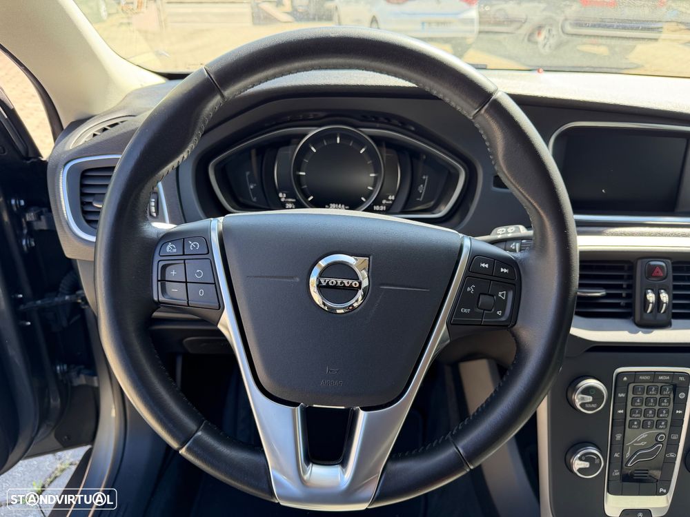 Volvo V40 D3 Momentum - 13