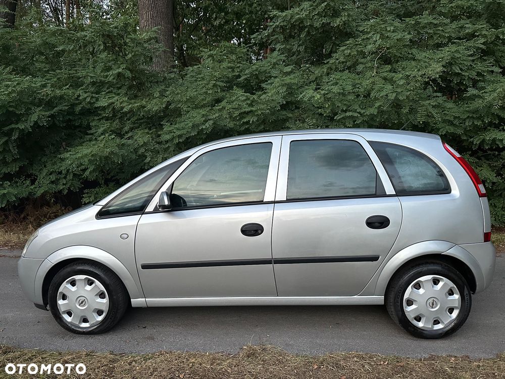 Opel Meriva 1.6 16V Easytronic Cosmo - 4