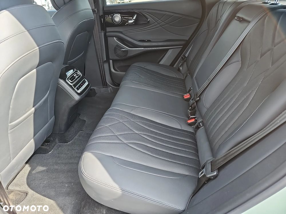 Omoda 9 1.5 Super Hybrid Exclusive AWD - 13