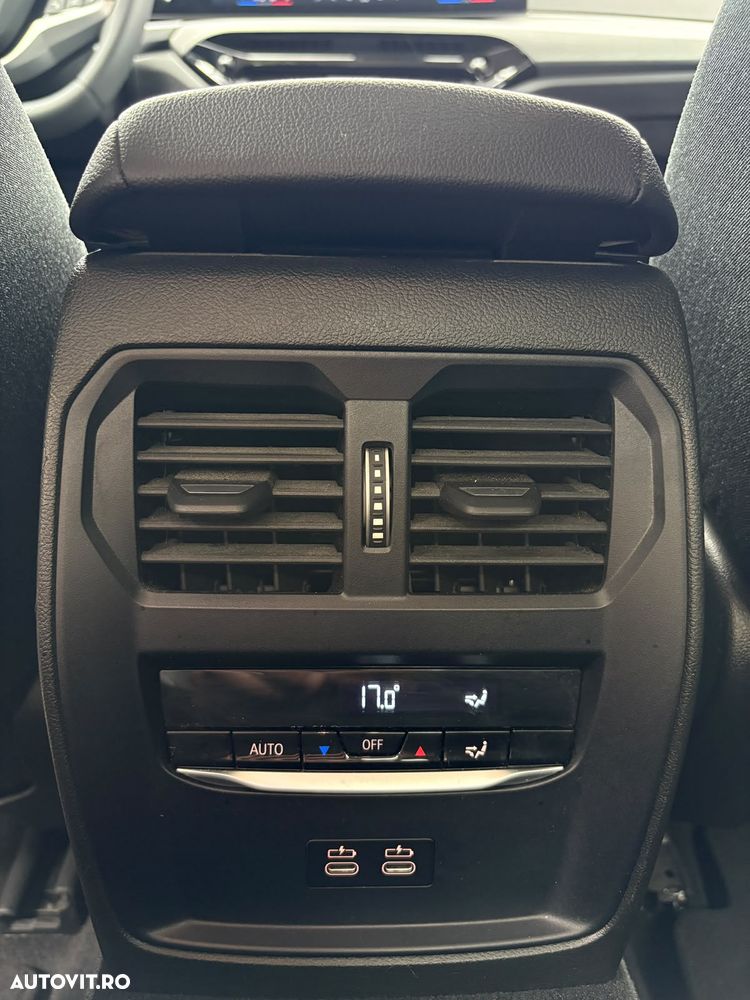 BMW Seria 3 318i Aut. Sport Line - 32