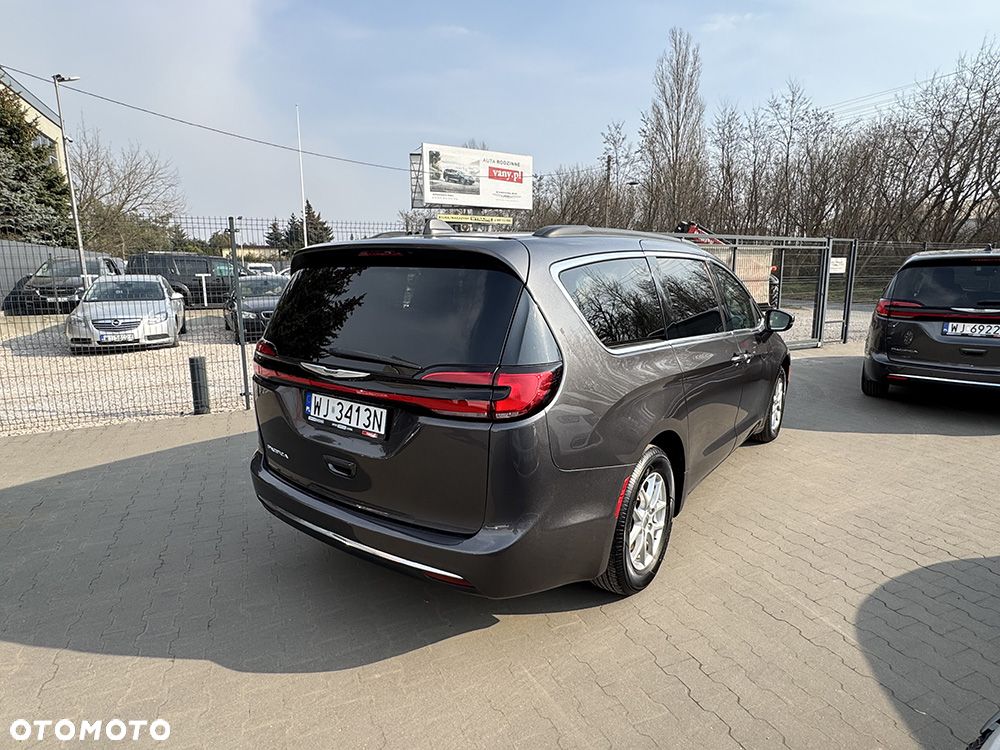 Chrysler Pacifica - 7