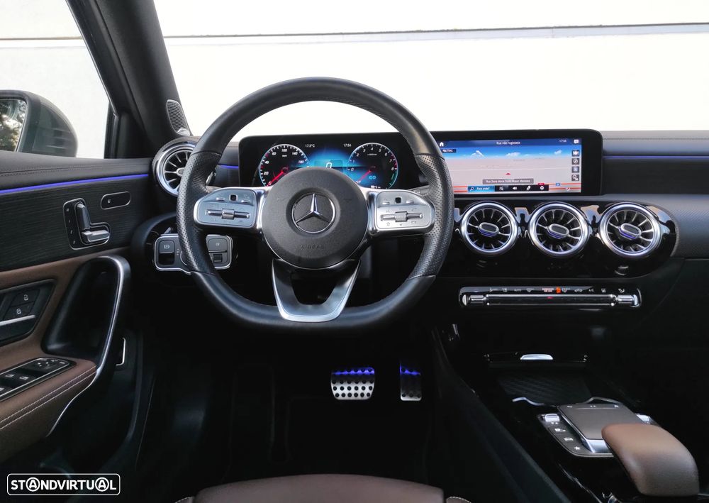 Mercedes-Benz A 250 e AMG Line - 19