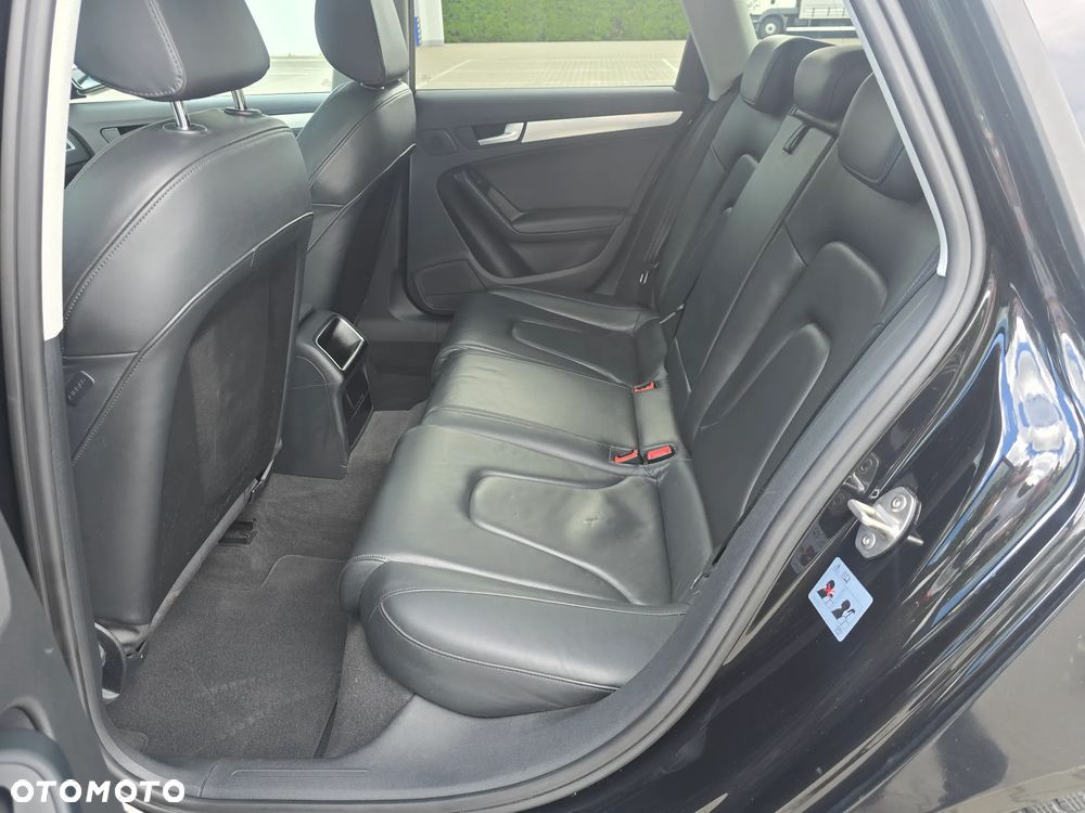 Audi A4 ver-1-8-tfsi-s-line-sportpaket-plus- - 12