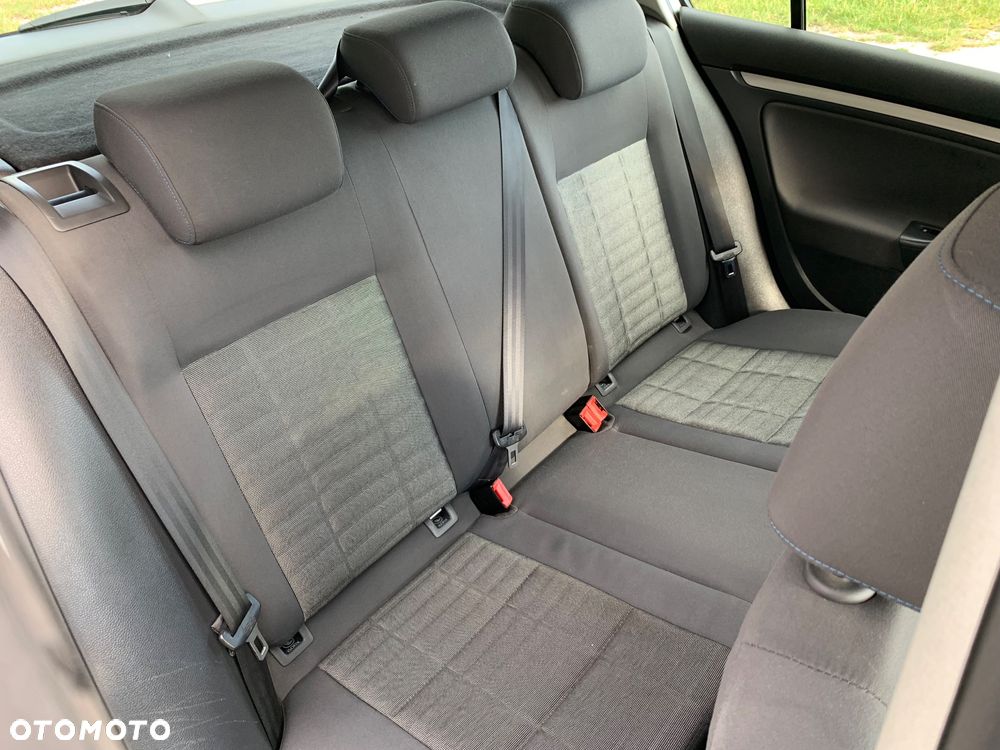 Volkswagen Golf 1.9 TDI Tour Edition - 26