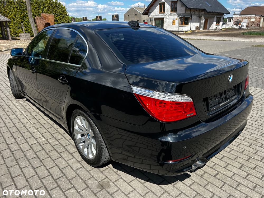 BMW Seria 5 523i Edition Lifestyle - 8