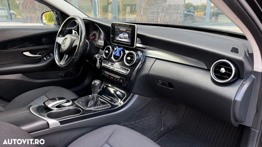 Mercedes-Benz C - 7