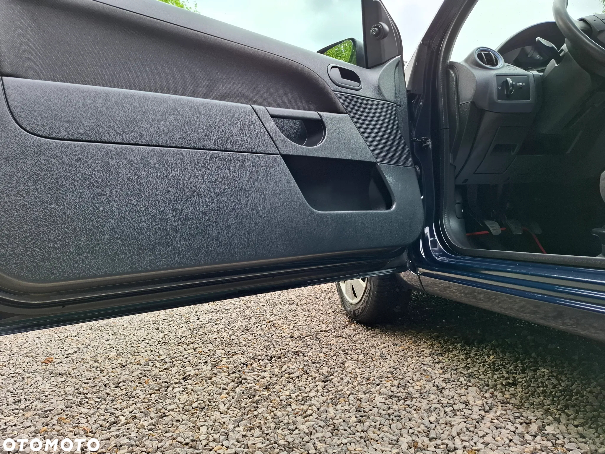 Ford Fiesta 1.3 Ambiente - 14