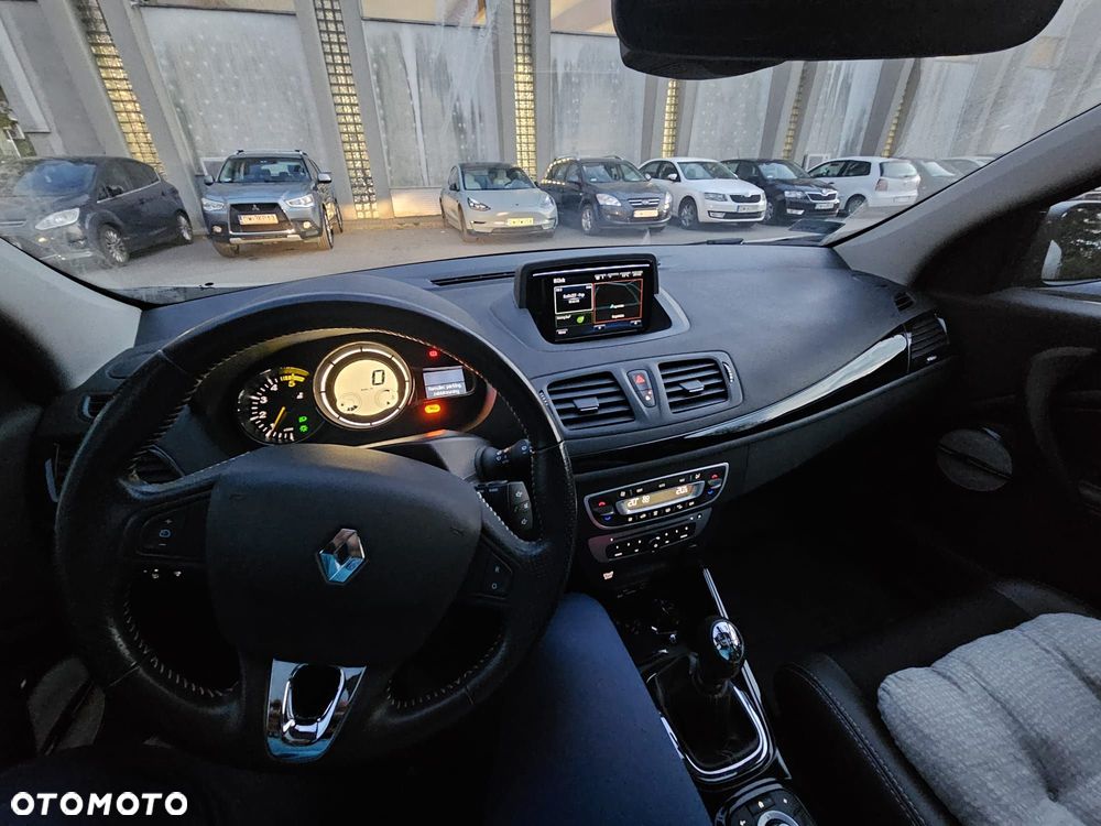 Renault Megane ENERGY dCi 130 BOSE EDITION - 6