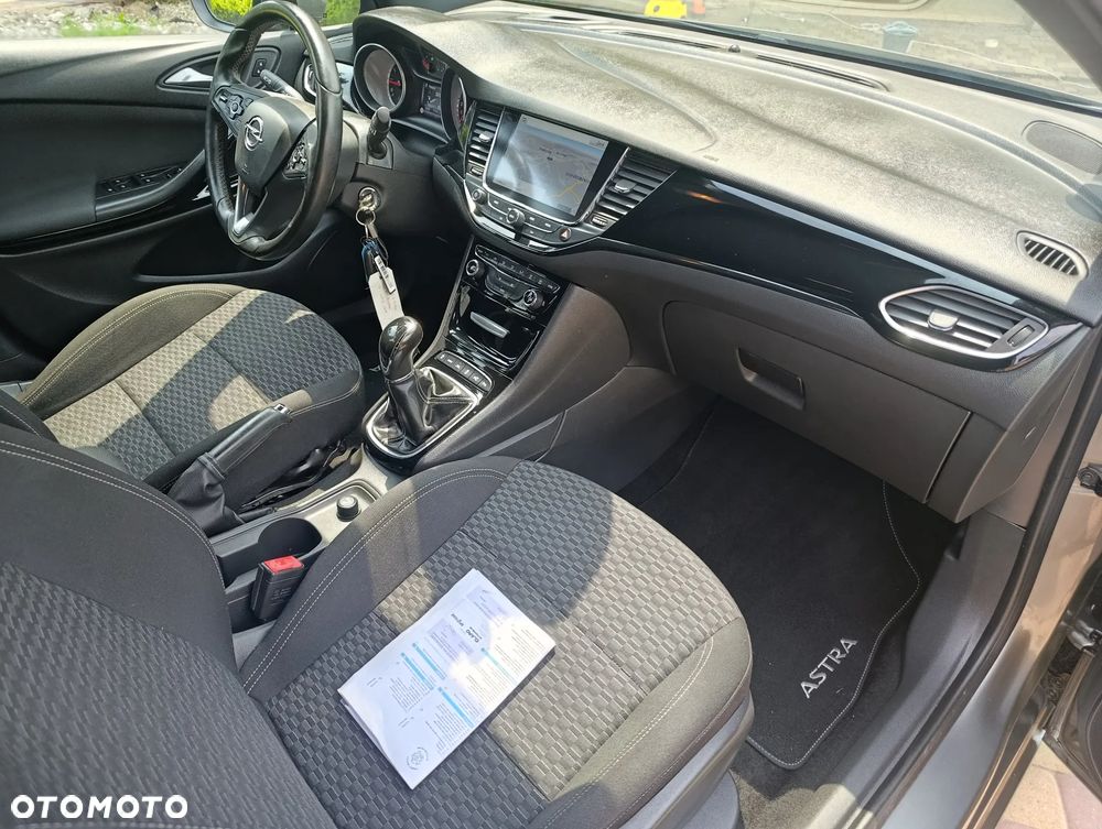 Opel Astra 1.4 Turbo Innovation - 19