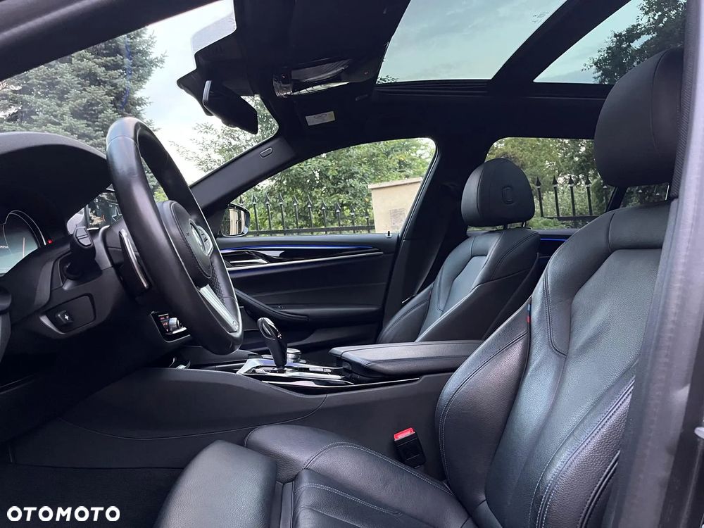 BMW Seria 5 M550d xDrive Touring - 21