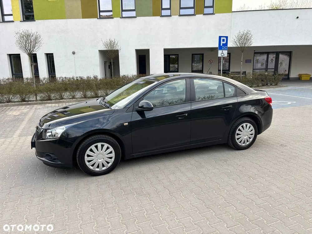 Chevrolet Cruze - 31