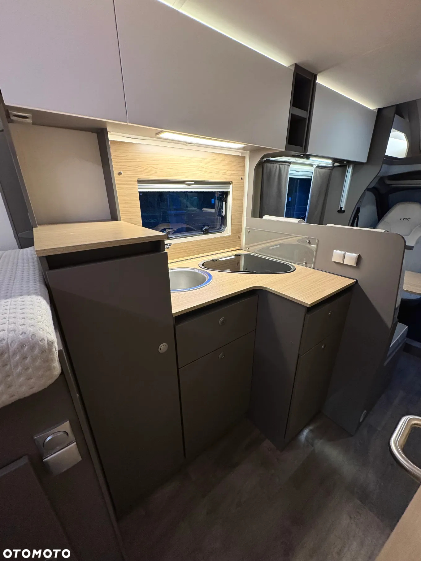 LMC Hymer H664 2023 Jak NOWY piękny kamper półintegra 4os bdb dopos. FV23% - 28