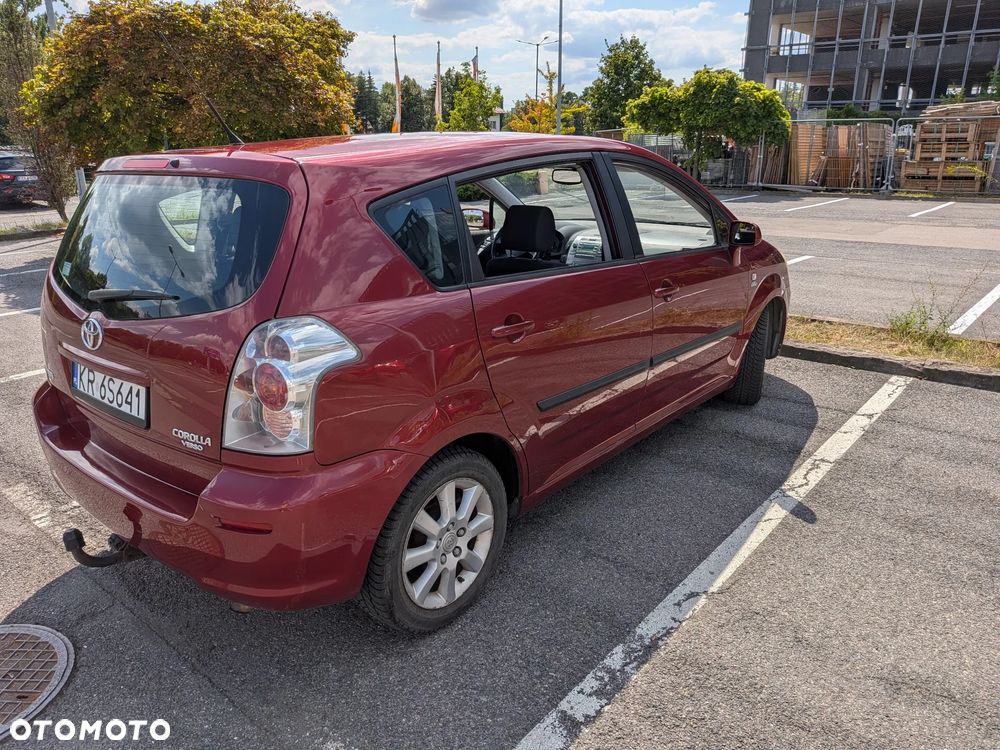 Toyota Corolla Verso 2.0 D-4D Sol 7os - 8