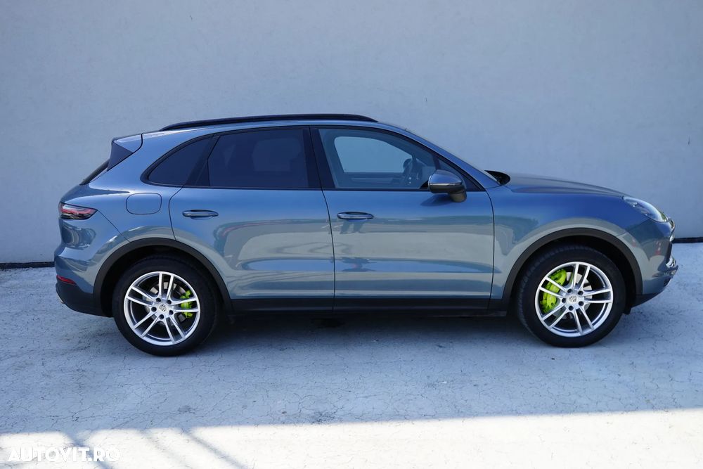 Porsche Cayenne 3.6 L - 7