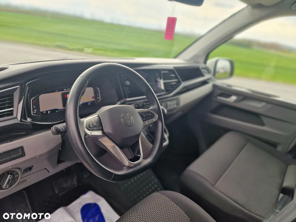Volkswagen Caravelle 2.0 TDI L2 Highline 4Motion DSG - 17