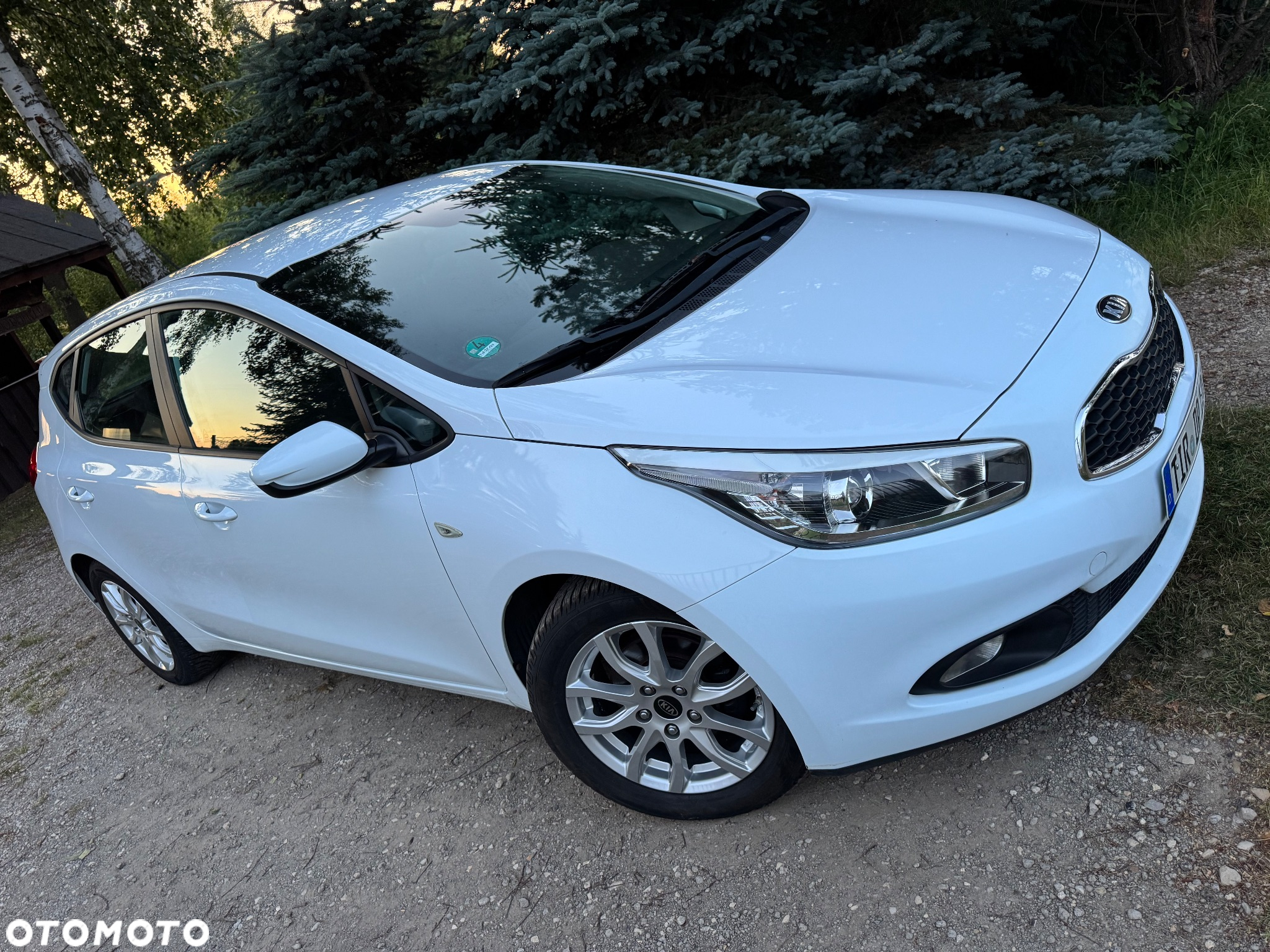 Kia Ceed - 24