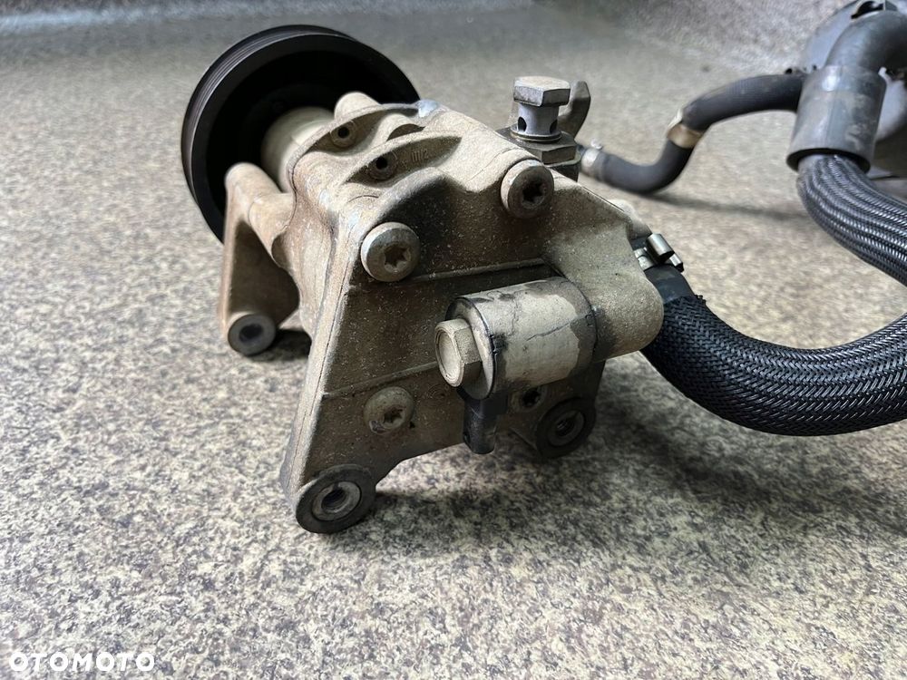 Pompa wspomagania kolko zbiorniczek weze BMW X5 E70 3.0 3.5 D M57N2 E71 X6 - 4