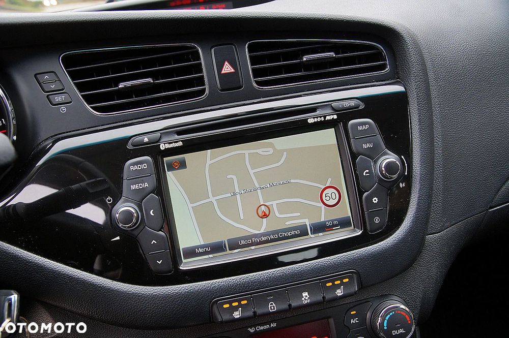 Kia Ceed 1.4 CVVT ISG Dream Team Edition - 14