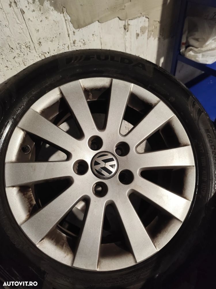 Volkswagen Passat 2.0 TDI BlueMotion Technology DPF Highline - 17