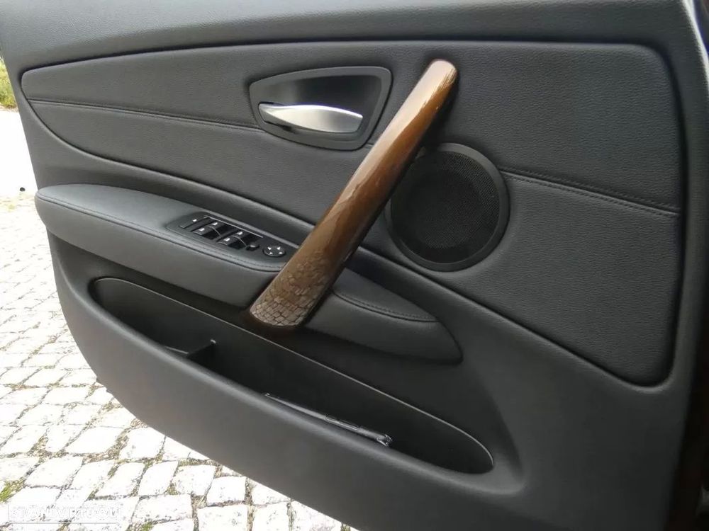 BMW 118 d Pack M - 23