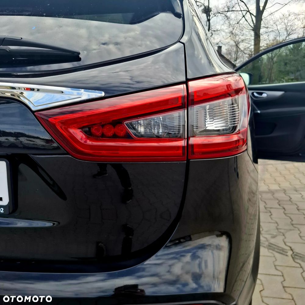 Nissan Qashqai 1.6 DIG-T 360 - 19