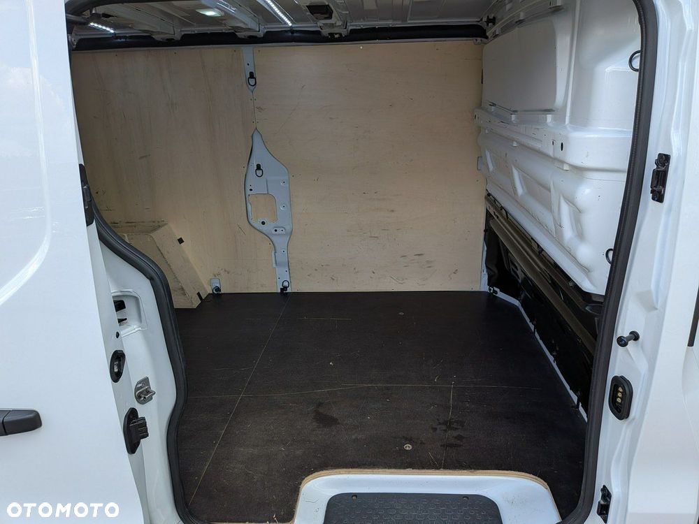 Renault Trafic - 22