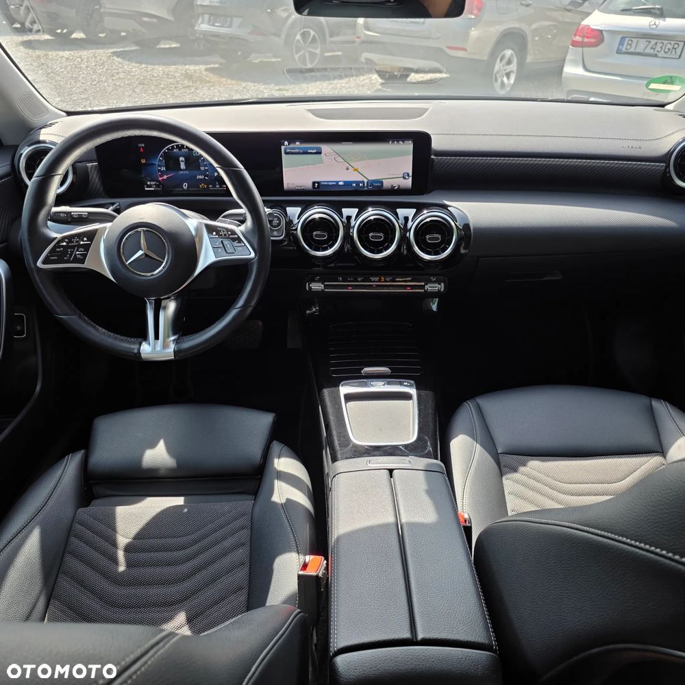Mercedes-Benz CLA - 17