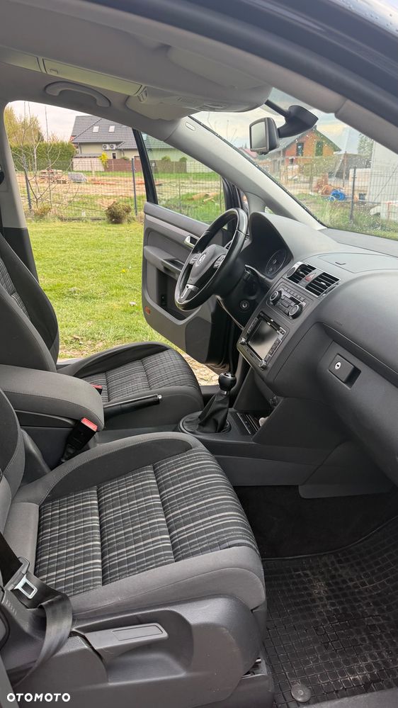 Volkswagen Touran 2.0 TDI DPF Cross - 15