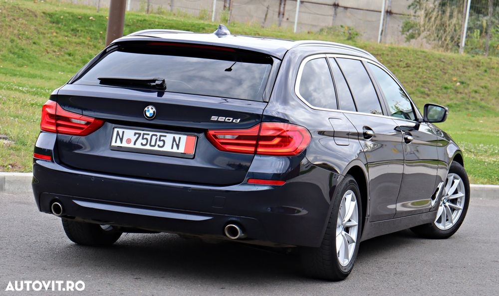 BMW Seria 5 520d Touring Aut. Luxury Line - 14