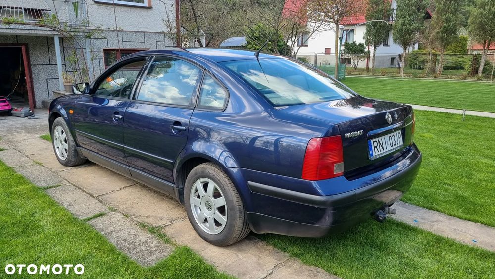 Volkswagen Passat 1.8T - 3