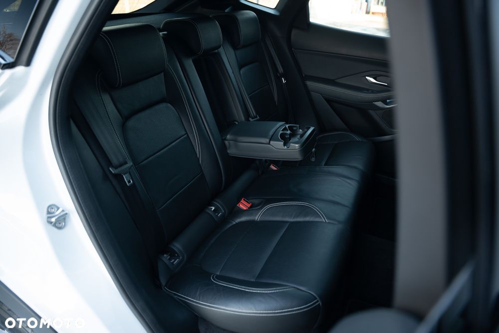 Jaguar E-Pace D180 AWD R-Dynamic S - 36