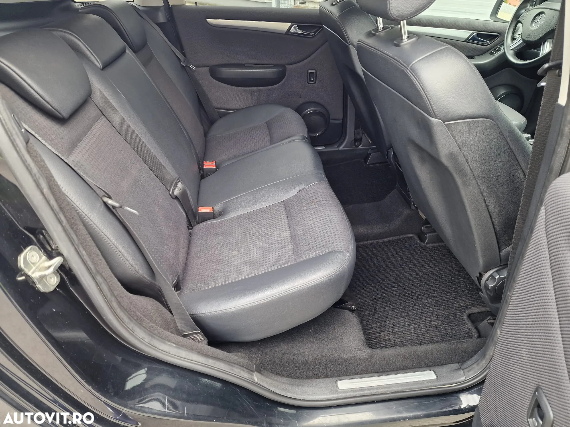 Mercedes-Benz B - 6
