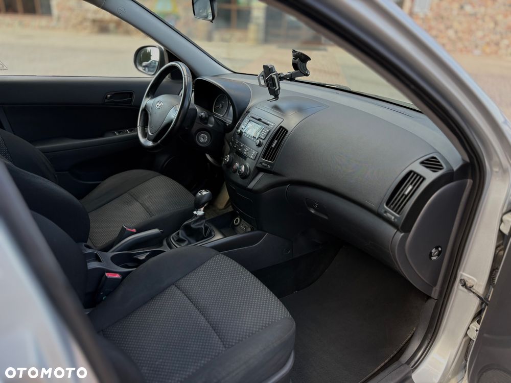 Hyundai i30 1.4 Base EU5 - 12