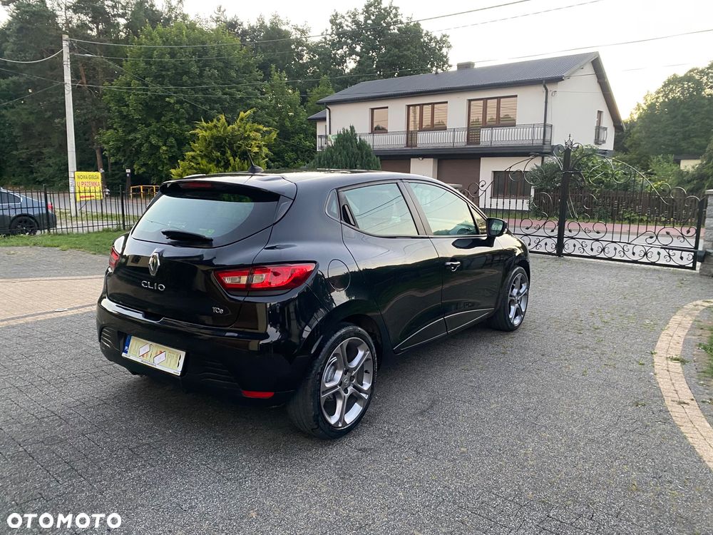Renault Clio - 6
