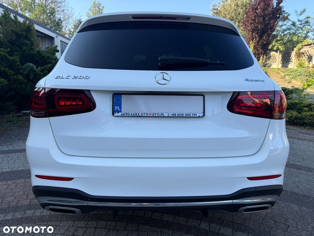 Mercedes-Benz GLC 200 4Matic 9G-TRONIC AMG Line Plus - 13