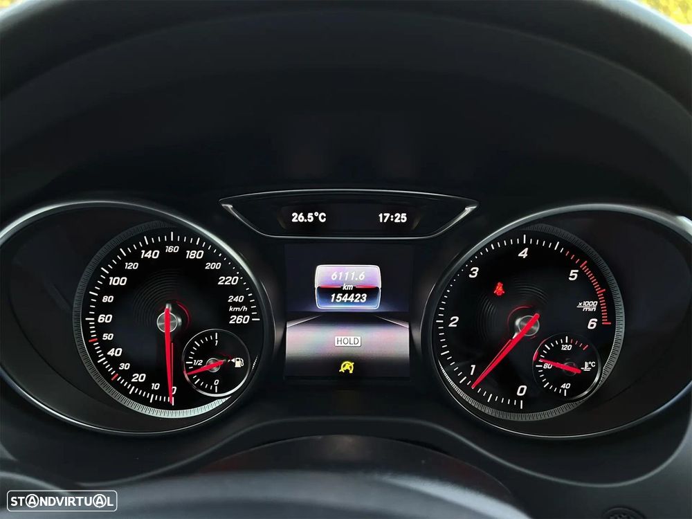 Mercedes-Benz CLA 180 d Urban - 22