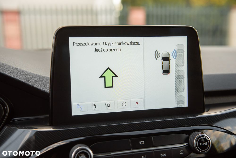 Ford Kuga 2.5 Duratec FHEV ST-LINE X - 30