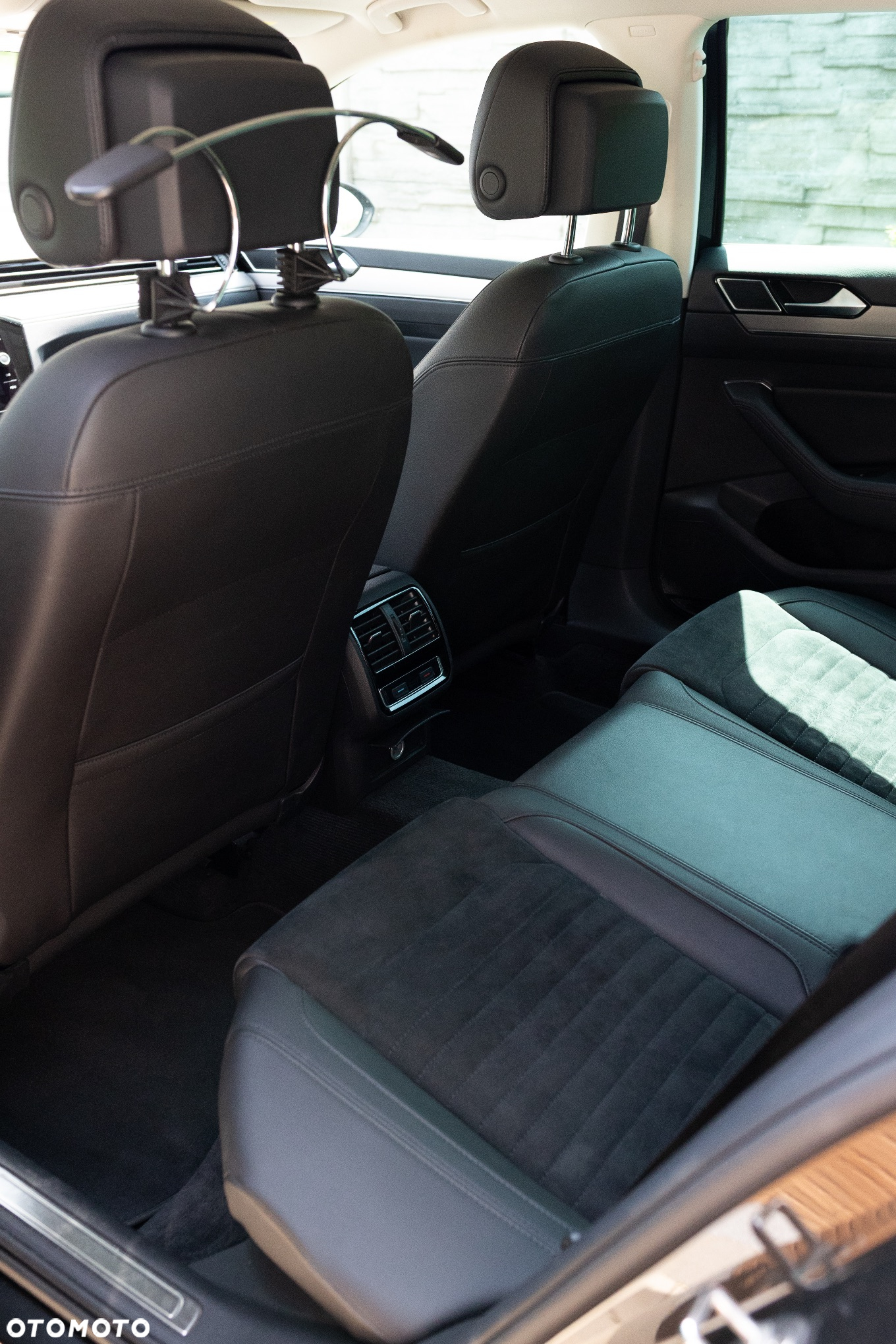Volkswagen Passat 2.0 TDI BMT Comfortline - 11