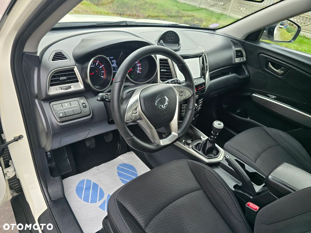SsangYong/KGM Tivoli e-XGi 160 2WD Quartz - 21