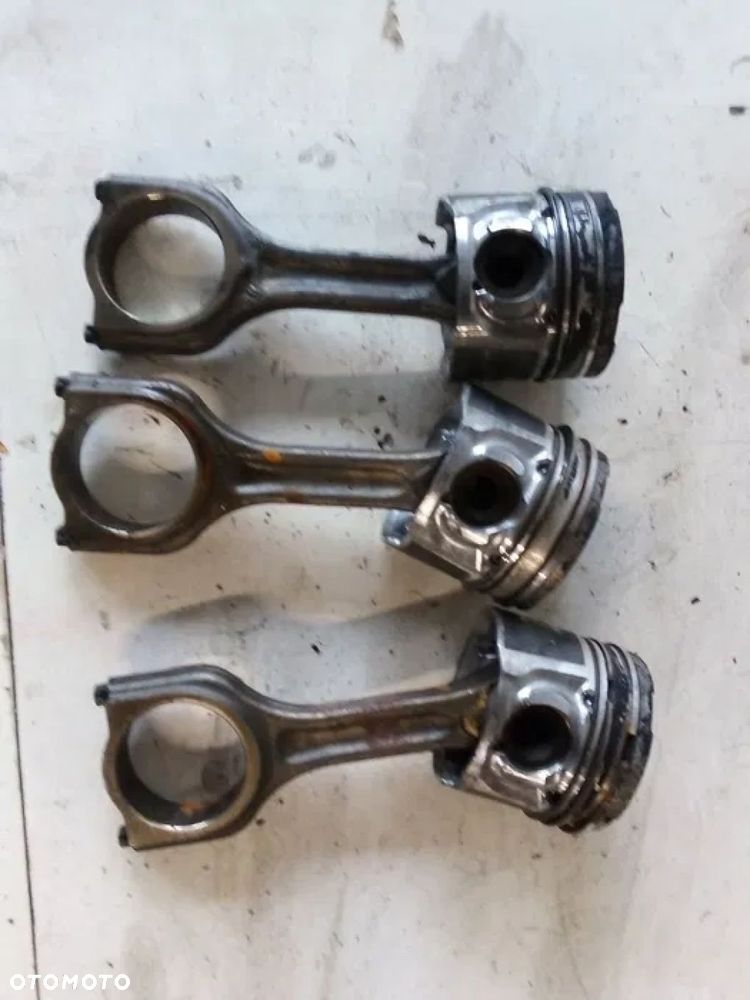 4 xTłoki z korwobodami citroen c4 1.6 hdi