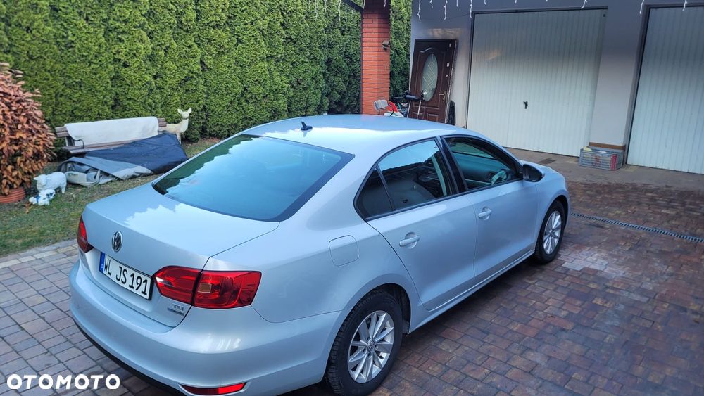 Volkswagen Jetta 1.2 TSI BlueMotion Technology Comfortline - 39