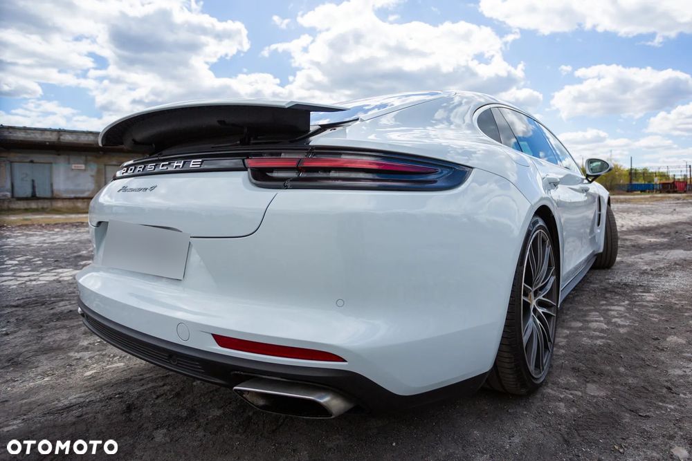 Porsche Panamera 4 Executive - 37