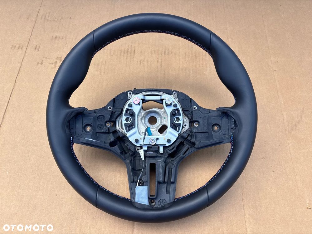 BMW X5 G05 X6 G06 X7 G07 Lift LCI Kierownica Sportowa M Ładna Nić Czerwono Niebieska Oryginalna 5A4B4A7 32305A4B4A7 Wibracje Łopatki 3085928 - 1
