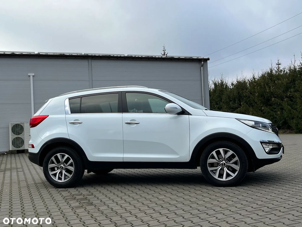 Kia Sportage 1.7 CRDI 2WD Dream-Team Edition - 13